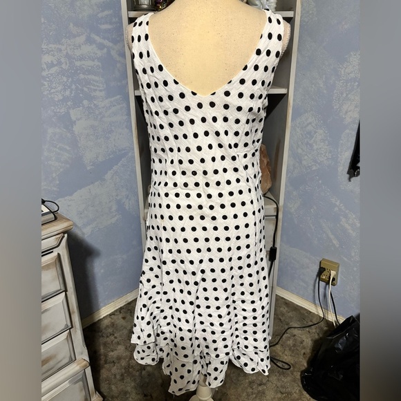 Papillon Blanc Black and White Polka Dot Midi Dress - Picture 8 of 16